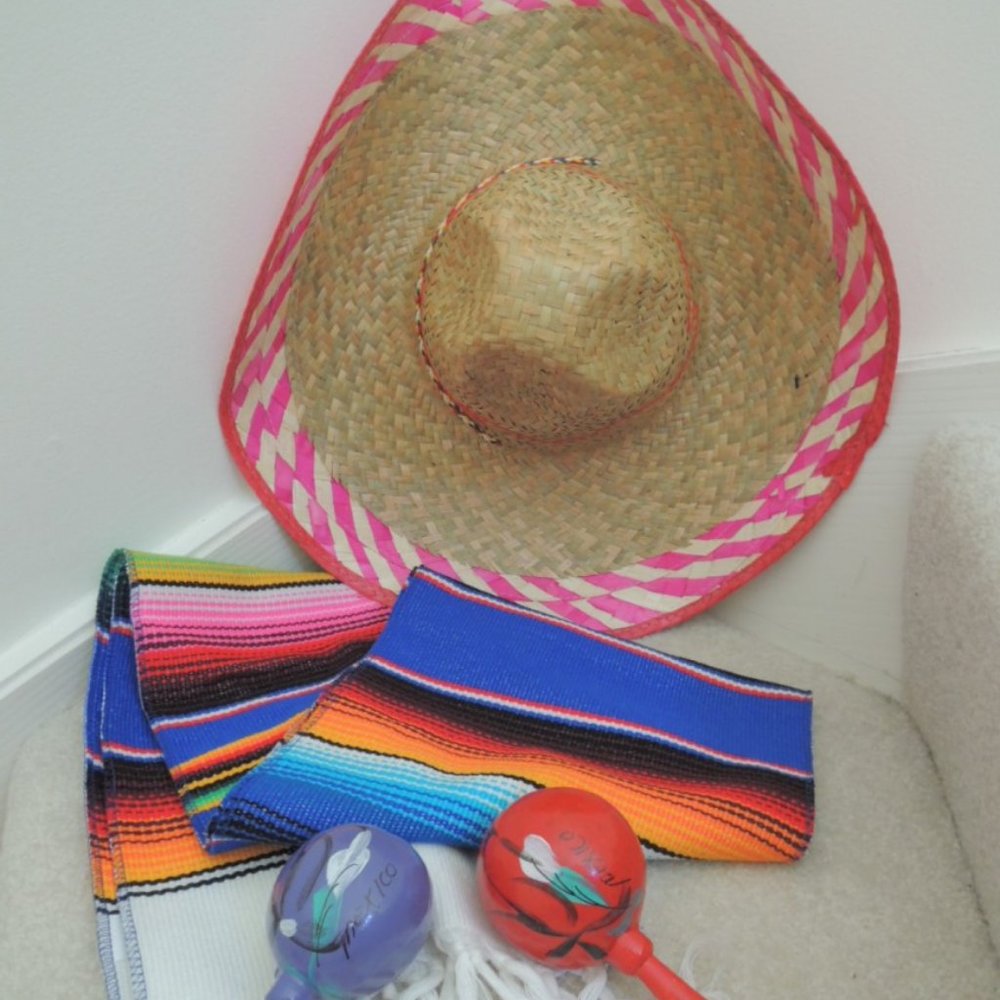 Mexican Hat + Serape + Maracas - Dress Up Costume for Theater / Halloween / Etc
